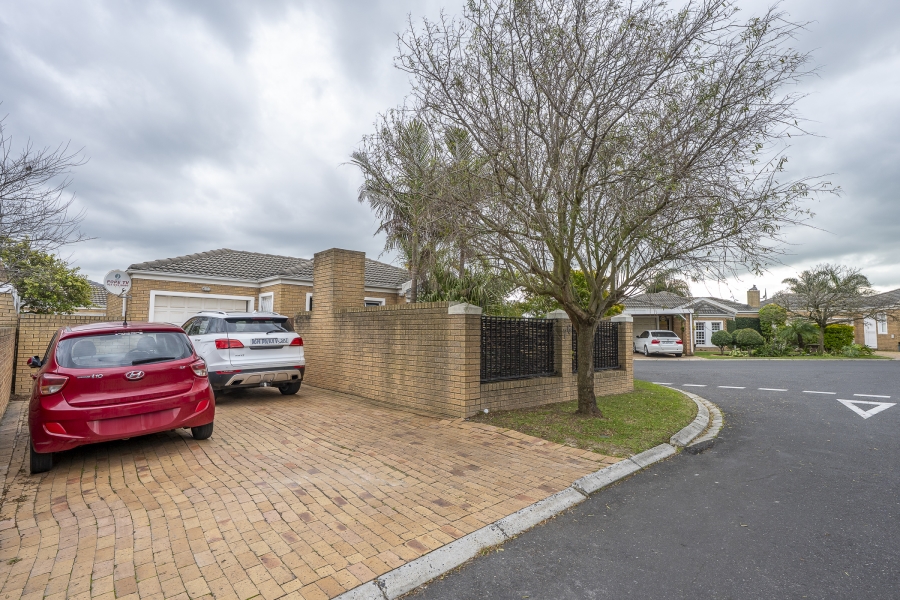 To Let 2 Bedroom Property for Rent in Sonstraal Heights Western Cape